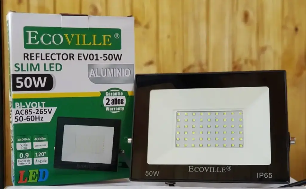 Proyector LED Flow 50W 3000K 220V Ext - Ecoville