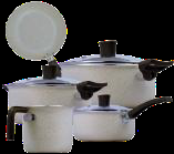 SET DE COCCION 5 PIEZAS HERVIDOR 14/ SARTEN 22/ OLLA 18/ CACEROLA 20/ CACEROLA 24 LINEA: EKO BEIGE  MONDIAL