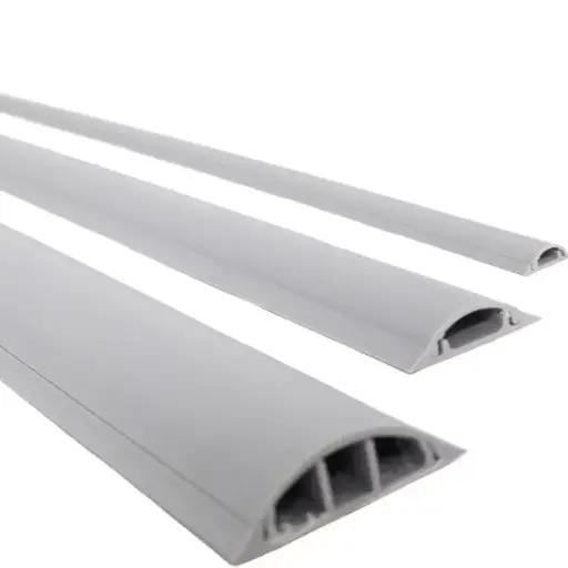 [EC12496] Canal PVC Gris para Cable en Piso 50x12mm sin Adhesivo
